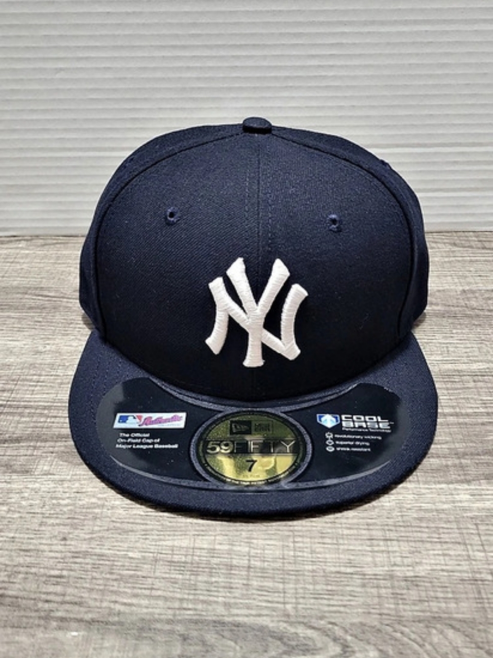 New Era 59FIFTY Yankees Fitted Hat Blue Size 7 Like New